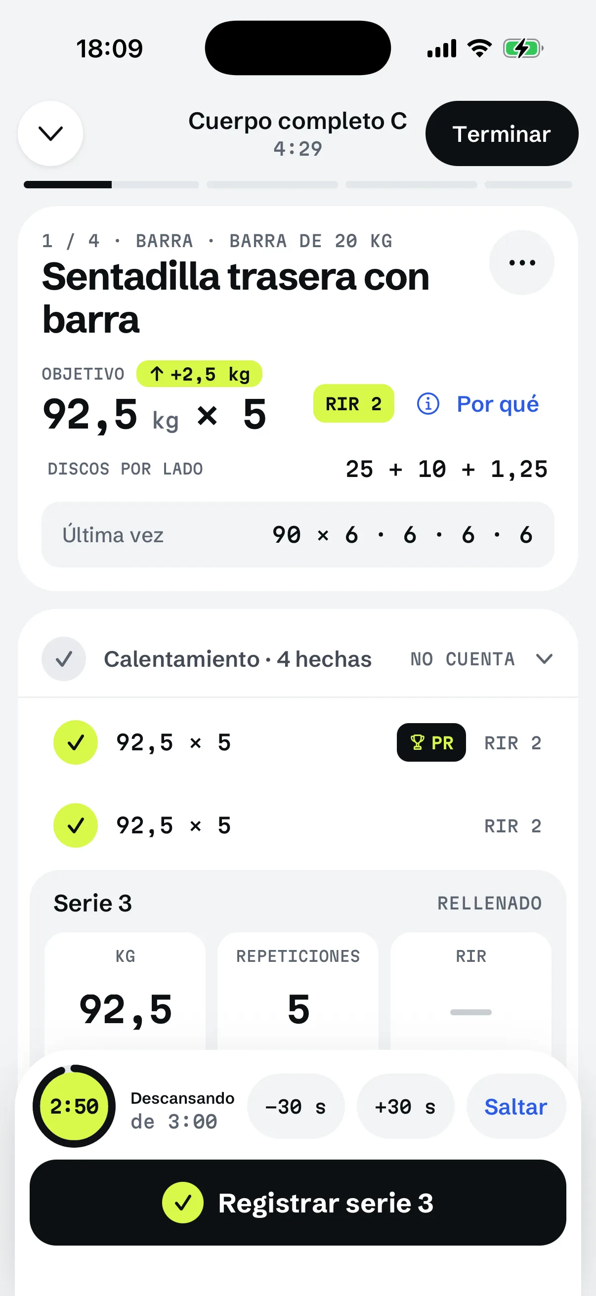 La pantalla de entrenamiento de RIGOR: registro de una serie, con los números de la última vez al lado.